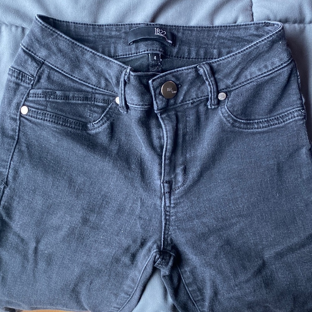 1822 Denim black skinny jeans!!